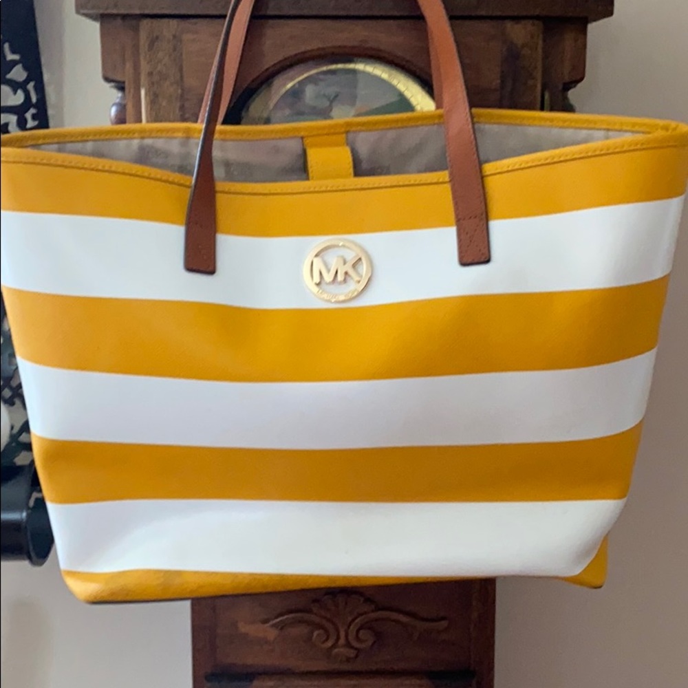 Michael Kors summer tote